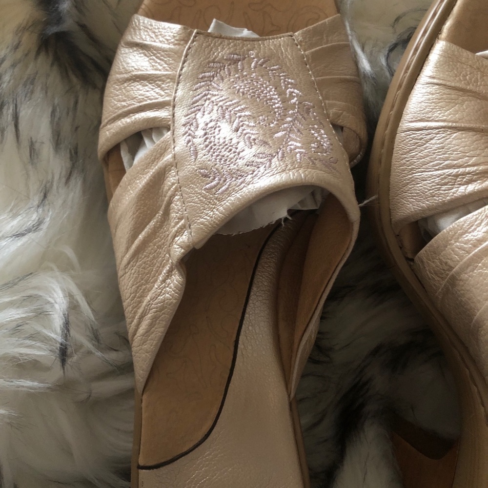 Sofft Brand slip-on sandal - hardly worn